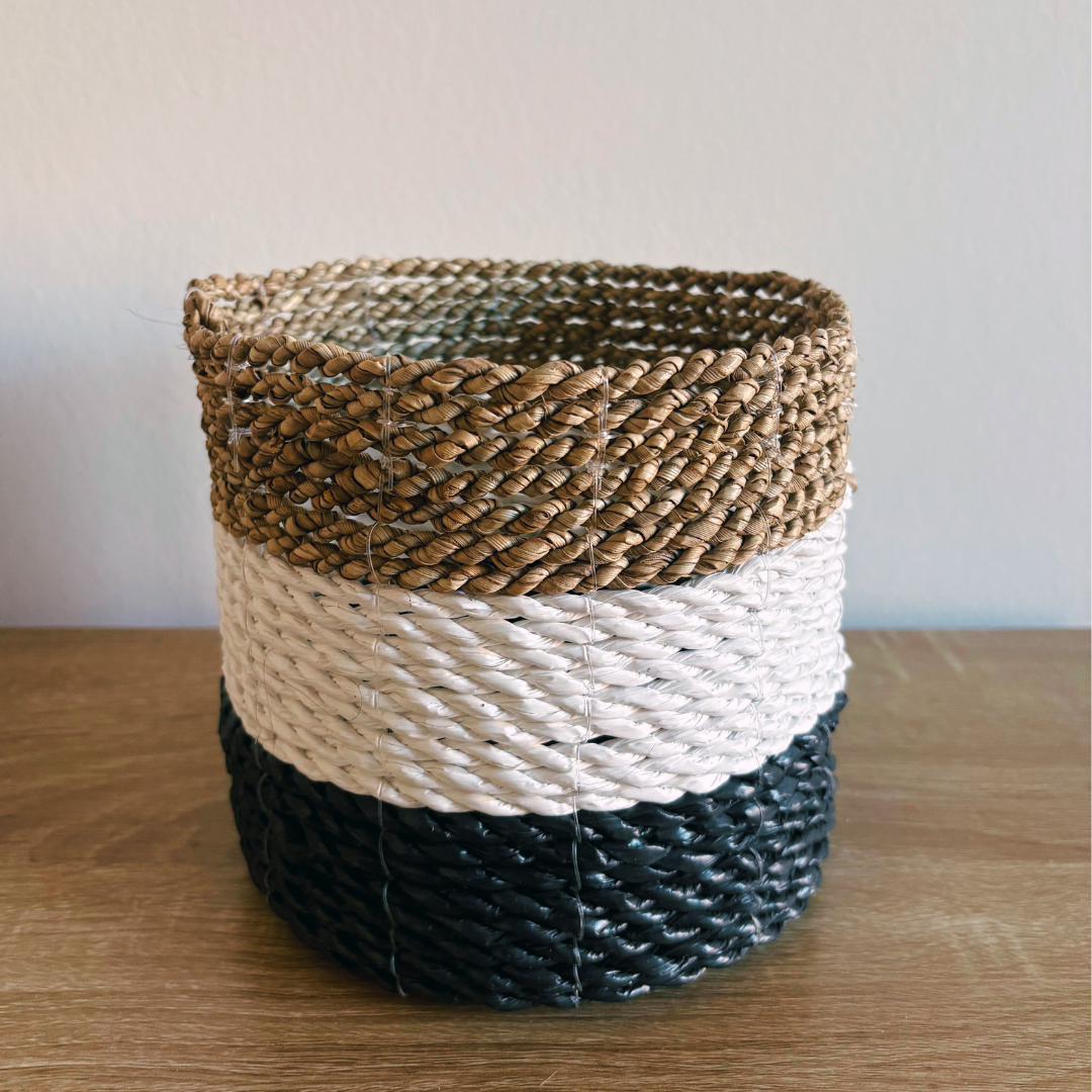 Tricolor-Korb