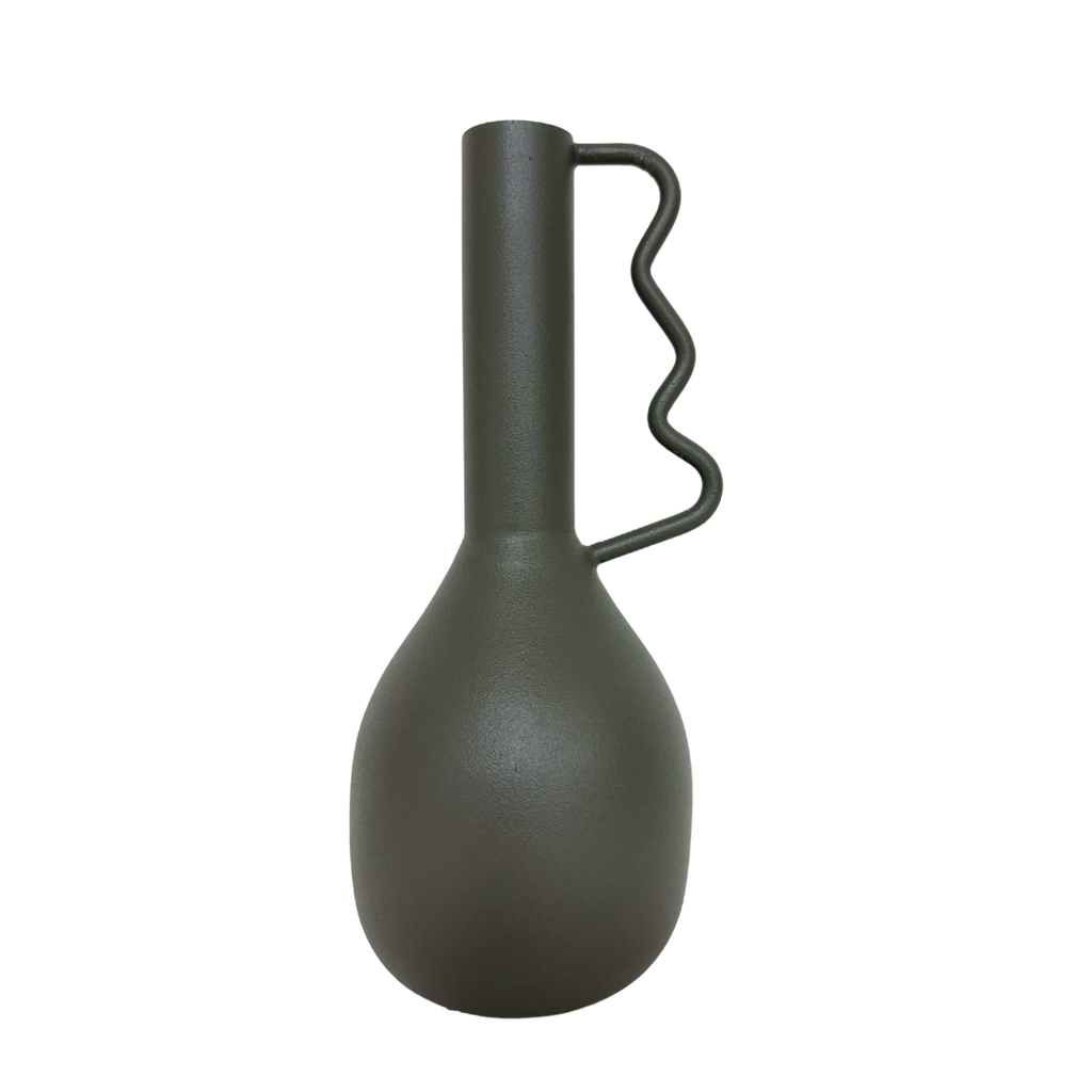 Minimalistische Vase aus Metall