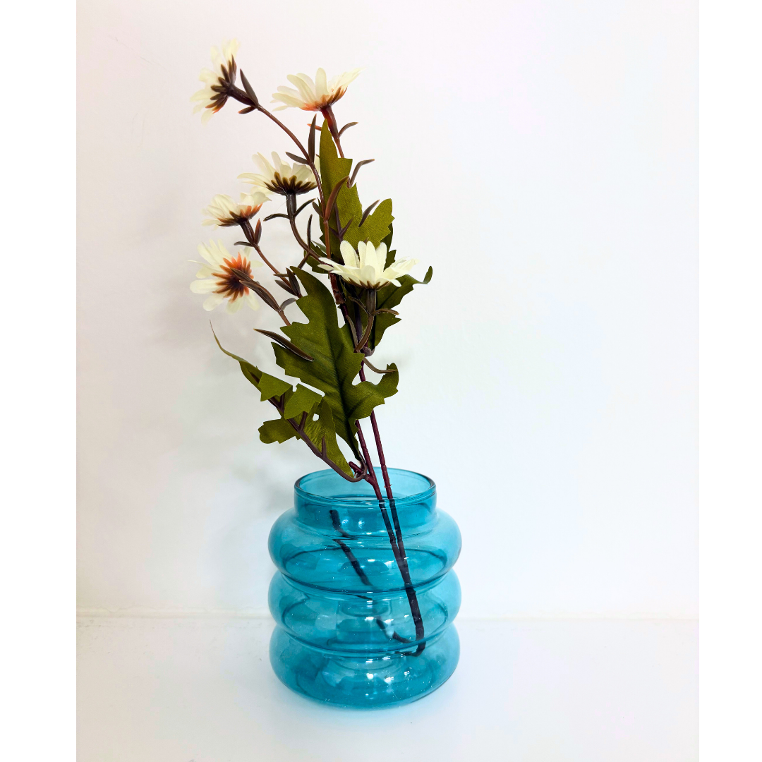 Kerzenhalter und Vase in Hellblau