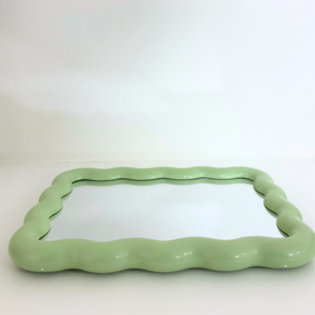 Grüner Spiegel "Waves"