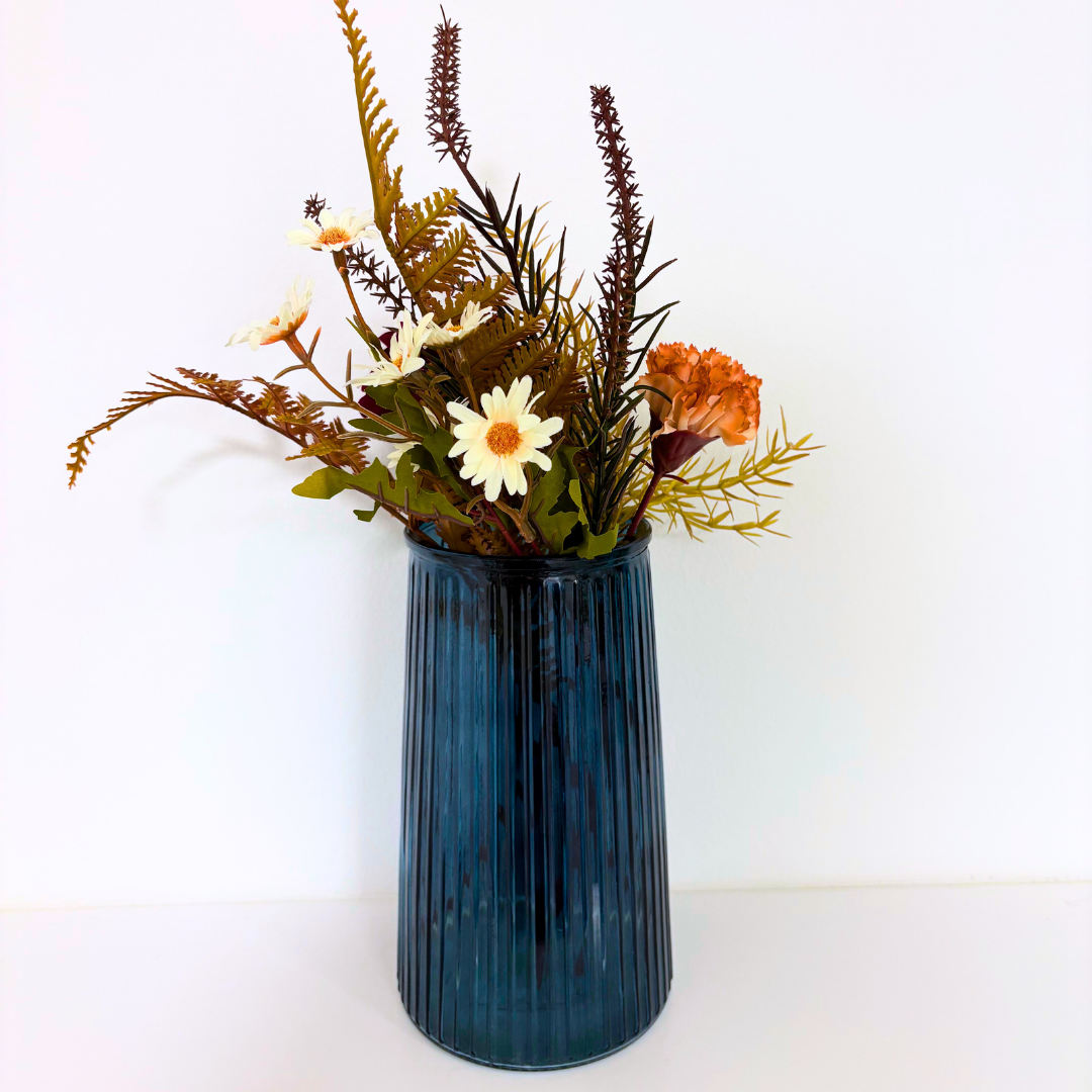 Große Glasvase mit Rillenstruktur - blau