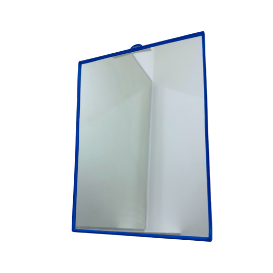 Leichter Wandspiegel in Blau