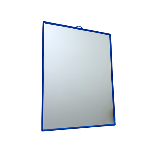 Leichter Wandspiegel in Blau