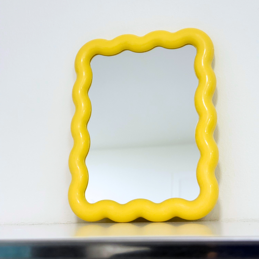 Gelber Spiegel "Waves"